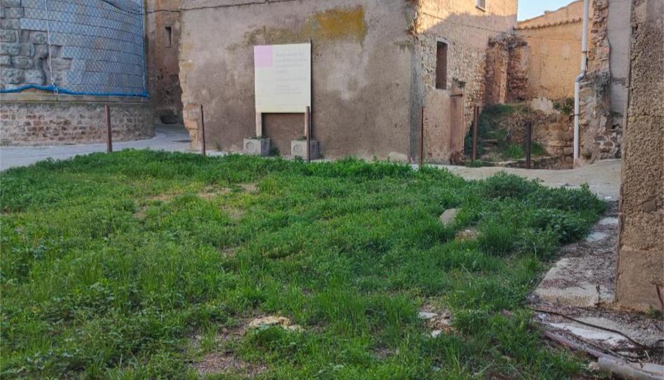 Land for sale in Carrer de la Torre, 7, Ivorra, Lleida - image 1 Photo 1 of Land for sale in Carrer de la Torre, 7, Ivorra, Lleida