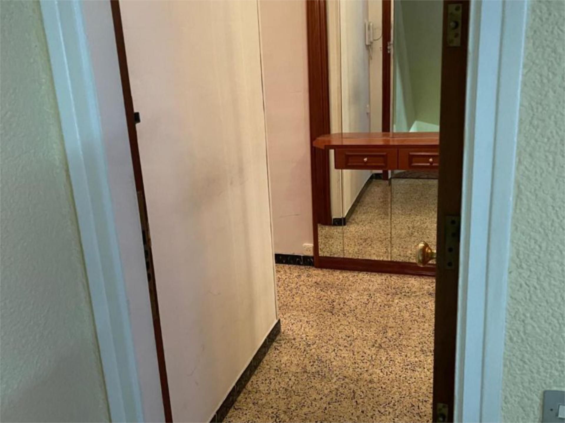 Pis en venda en Esplugues de Llobregat amb Terrassa i Balcó