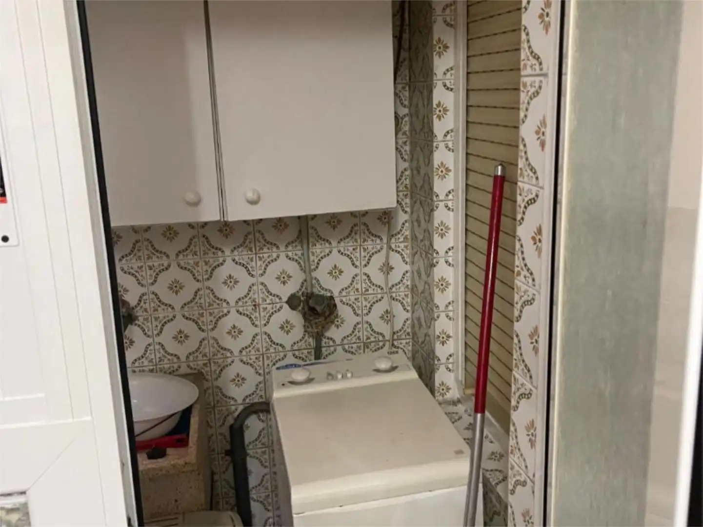 Flat for sale in Carrer de Vidal I Ribas, 7, Can Vidalet Bathroom of Flat for sale in Esplugues de Llobregat with Terrace and Balcony