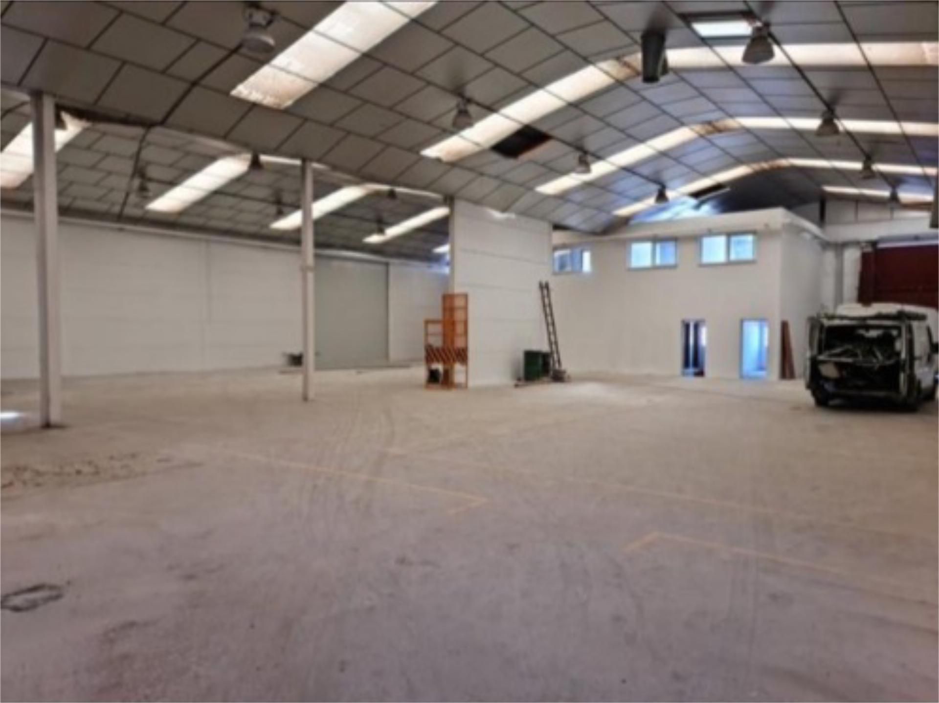 Nau industrial de lloguer en Yeles