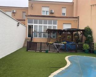 Jardí de Casa o xalet en venda en Socuéllamos amb Terrassa i Piscina