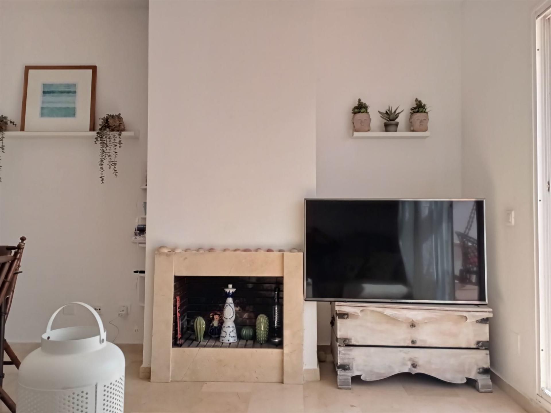 Living room of Flat for sale in Marbella  with Air Conditioner, Terrace and Swimming Pool