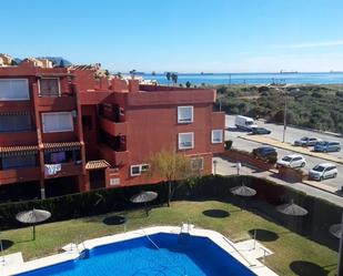 Exterior view of Attic to rent in Algeciras  with Air Conditioner and Terrace