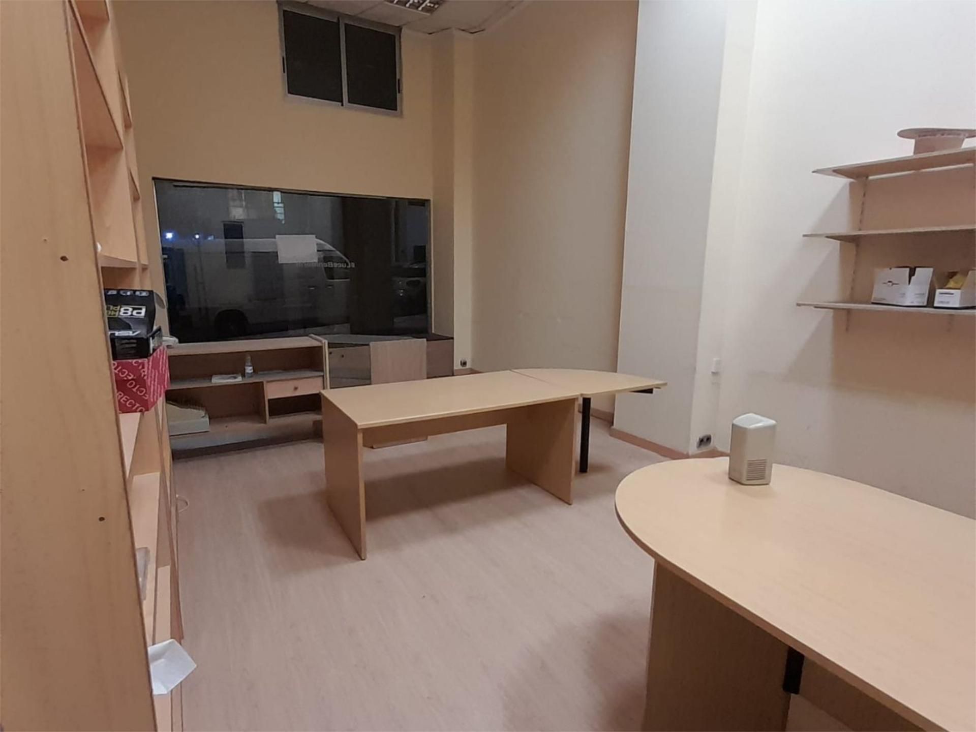 Premises to rent in Benidorm  with Air Conditioner