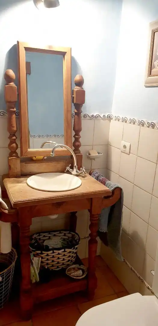 Casa adosada en venda a Plaza Santa Catalina, 9, Ayódar Bany de Casa adosada en venda en Ayódar amb Balcó