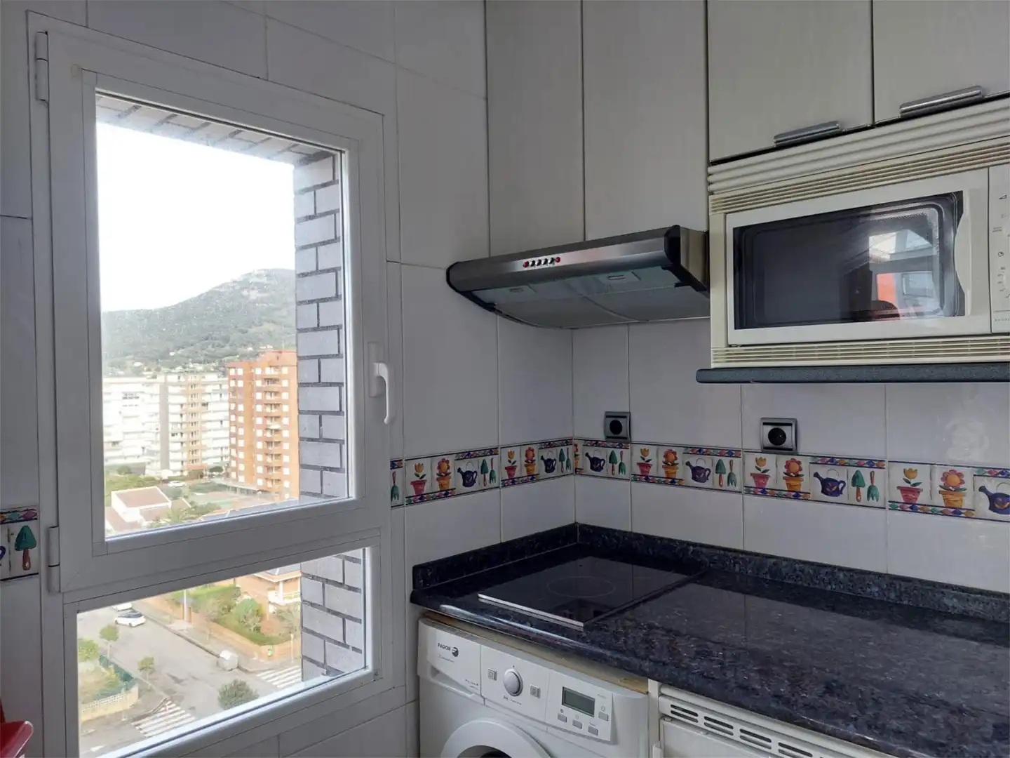 Apartamento en venta en Avenida de Francia, 99, Laredo Cocina de Apartamento en venta en Laredo