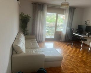 Living room of Flat for sale in Perales de Tajuña  with Parquet flooring and Furnished