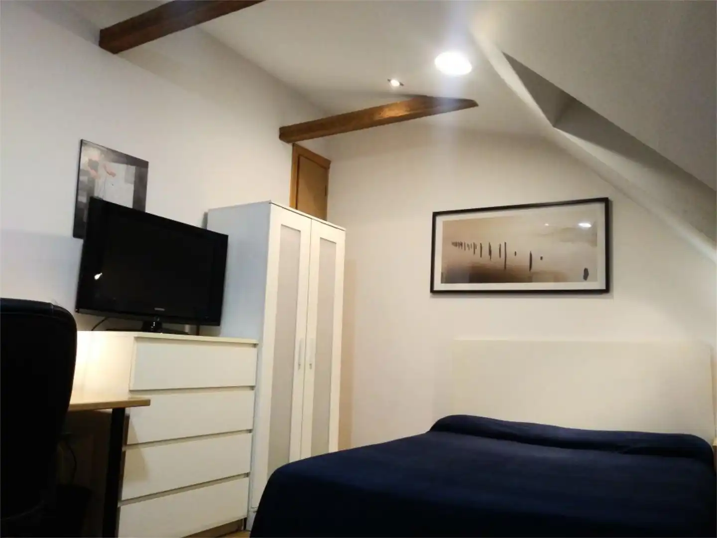 Room in Calle Otoño, 2, Rejas Room in Calle Otoño, 2, Rejas