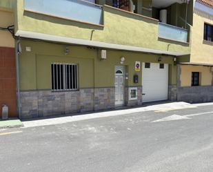 Vista exterior de Planta baixa en venda en Arico amb Aire condicionat i Terrassa