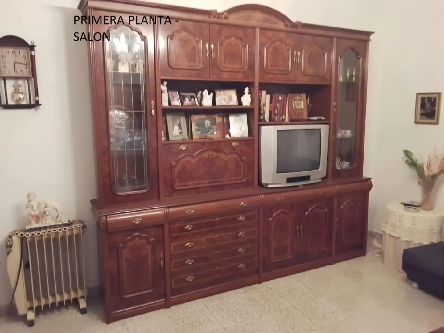 Casa adosada en venda a Calle Alfaro, 4, Carenas Sala d'estar de Casa adosada en venda en Carenas amb Aire condicionat, Moblat i Balcó
