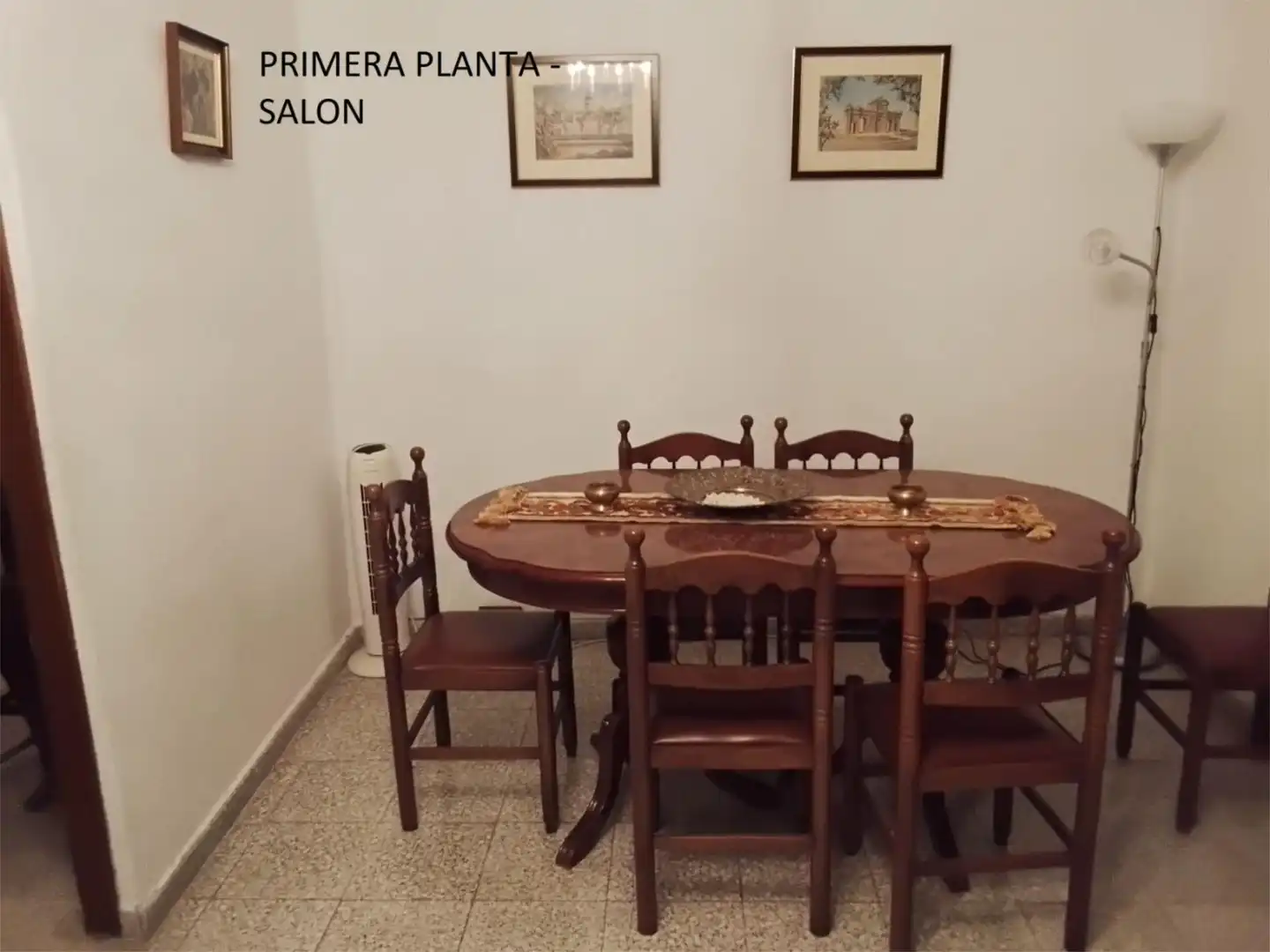 Casa adosada en venda a Calle Alfaro, 4, Carenas Menjador de Casa adosada en venda en Carenas amb Aire condicionat, Moblat i Balcó