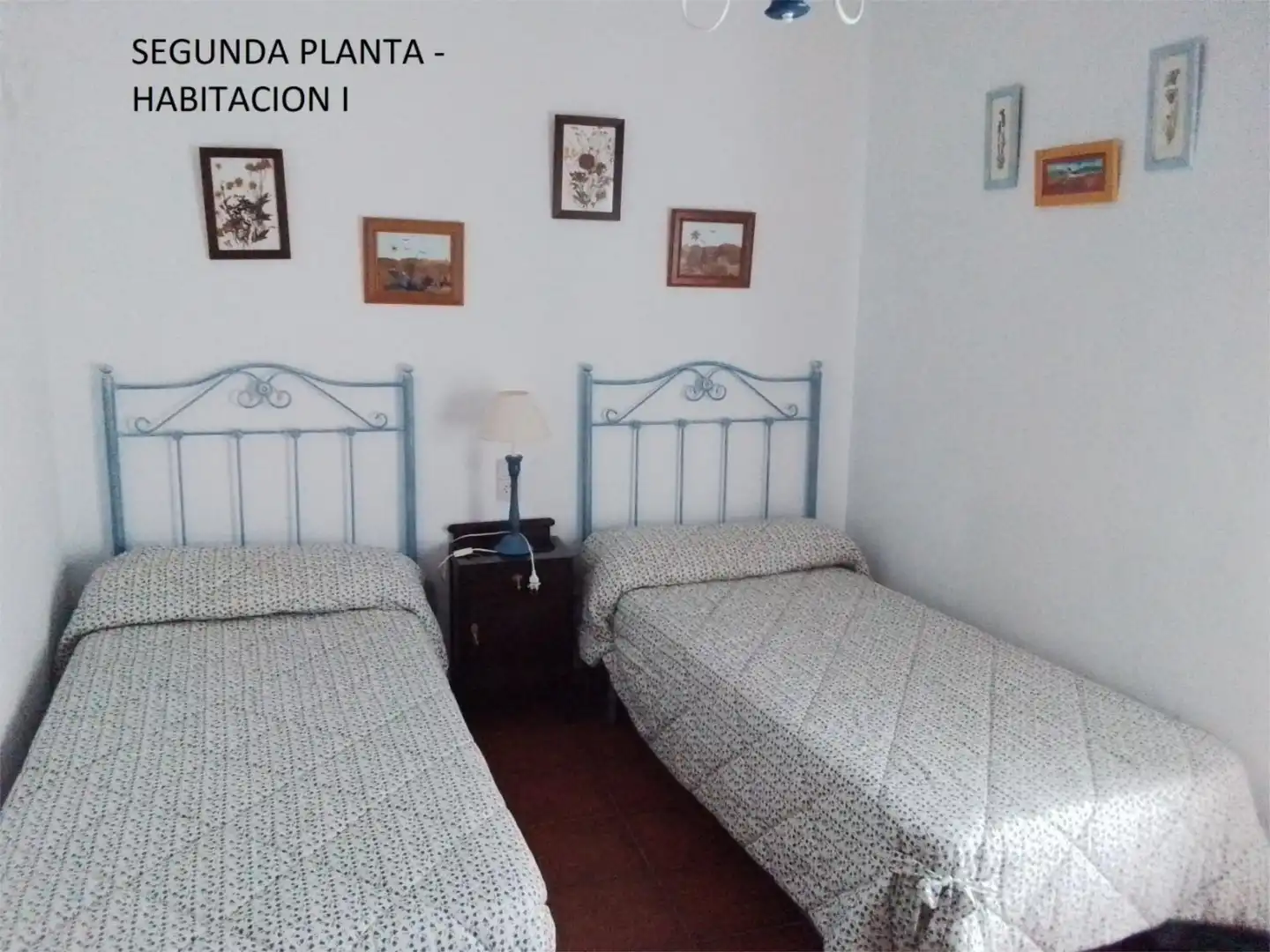 Casa adosada en venda a Calle Alfaro, 4, Carenas Dormitori de Casa adosada en venda en Carenas amb Aire condicionat, Moblat i Balcó