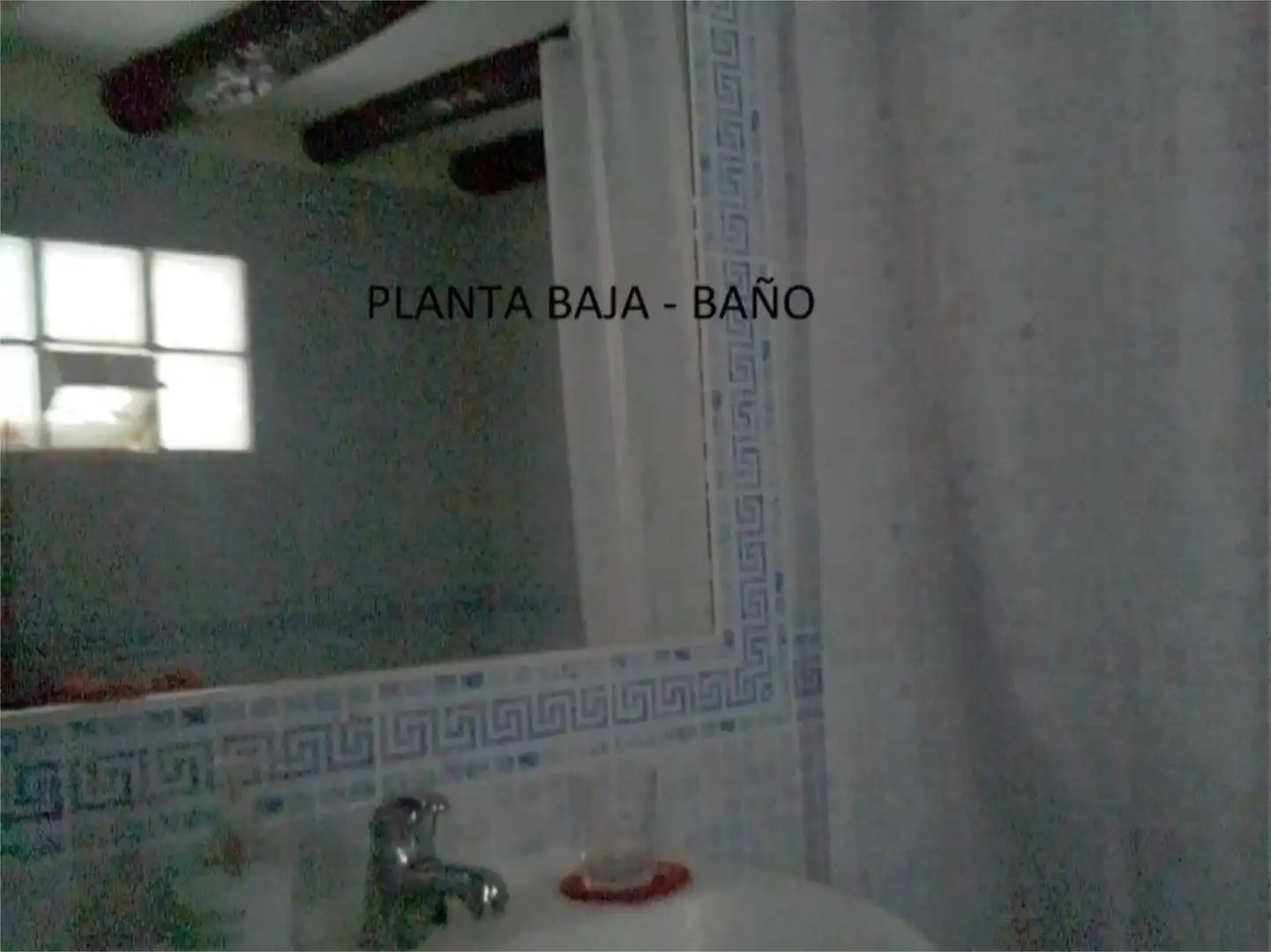 Casa adosada en venda a Calle Alfaro, 4, Carenas Bany de Casa adosada en venda en Carenas amb Aire condicionat, Moblat i Balcó