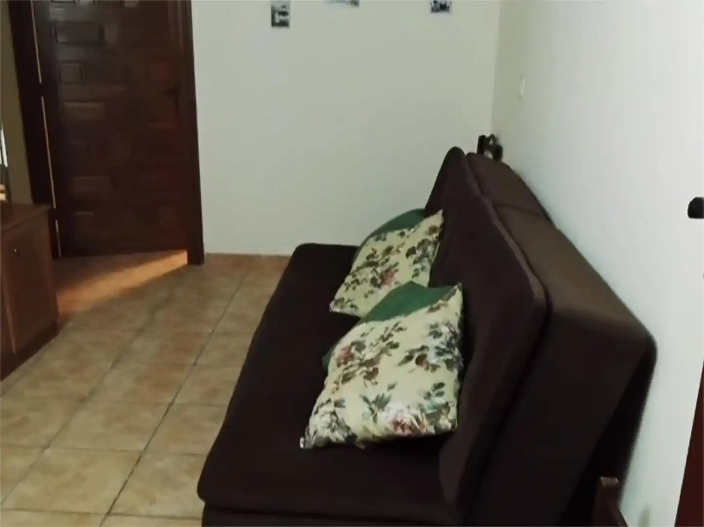 Casa adosada en venda a Calle Alfaro, 4, Carenas Sala d'estar de Casa adosada en venda en Carenas amb Aire condicionat, Moblat i Balcó