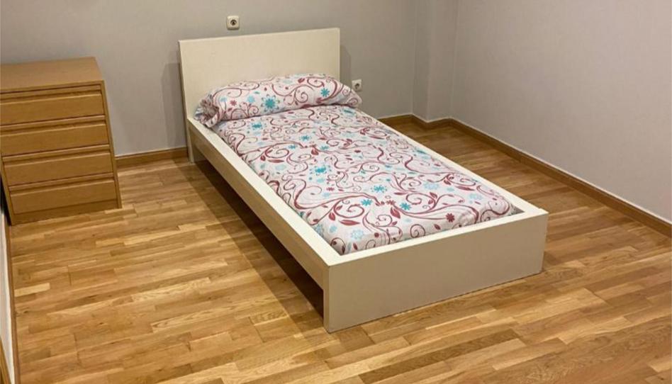 Photo 1 of Flat to share in Plaza del Moro Almanzor, 12, Covibar - Pablo Iglesias, Madrid