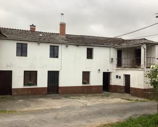 Vista exterior de Casa o xalet en venda en Castro de Rei amb Terrassa i Balcó