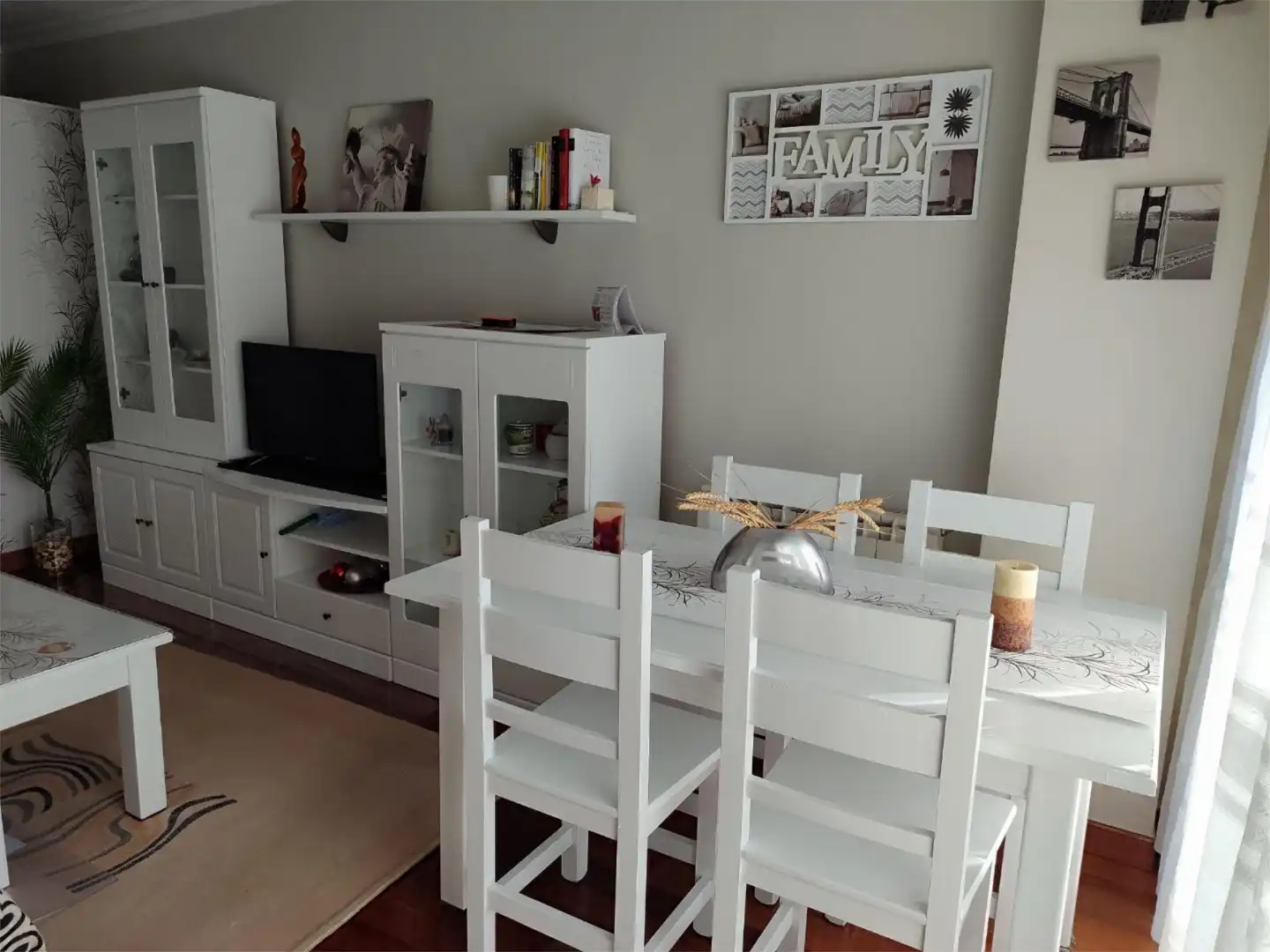 Flat for rent in Rúa Santa Clara, 21, Zona de Plaza de Barcelos Living room of Flat for rent in Pontevedra Capital with Heating, Parquet flooring and Terrace