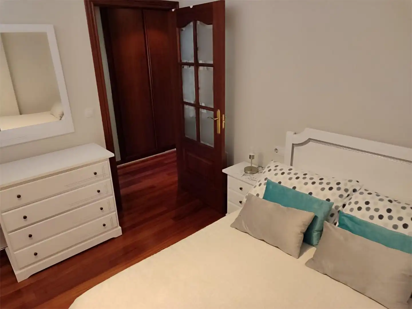 Flat for rent in Rúa Santa Clara, 21, Zona de Plaza de Barcelos Bedroom of Flat for rent in Pontevedra Capital with Heating, Parquet flooring and Terrace
