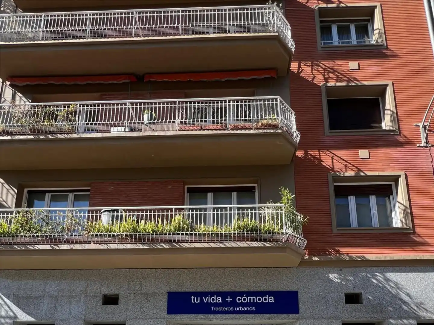 Storage room for rent in Calle Aoiz, 6, 2º Ensanche Exterior view of Storage room for rent in Pamplona / Iruña