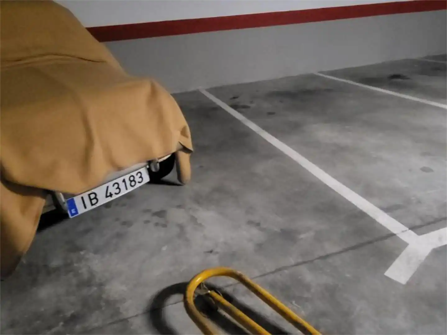 Garage for rent in Carrer Escriptor Joan Cortada, Son Dameto Parking of Garage for rent in Palma de Mallorca
