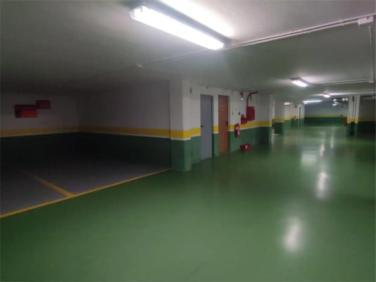 Garatge de lloguer a Rúa de Vigo, 36, Sanxenxo pueblo Aparcament de Garatge de lloguer en Sanxenxo