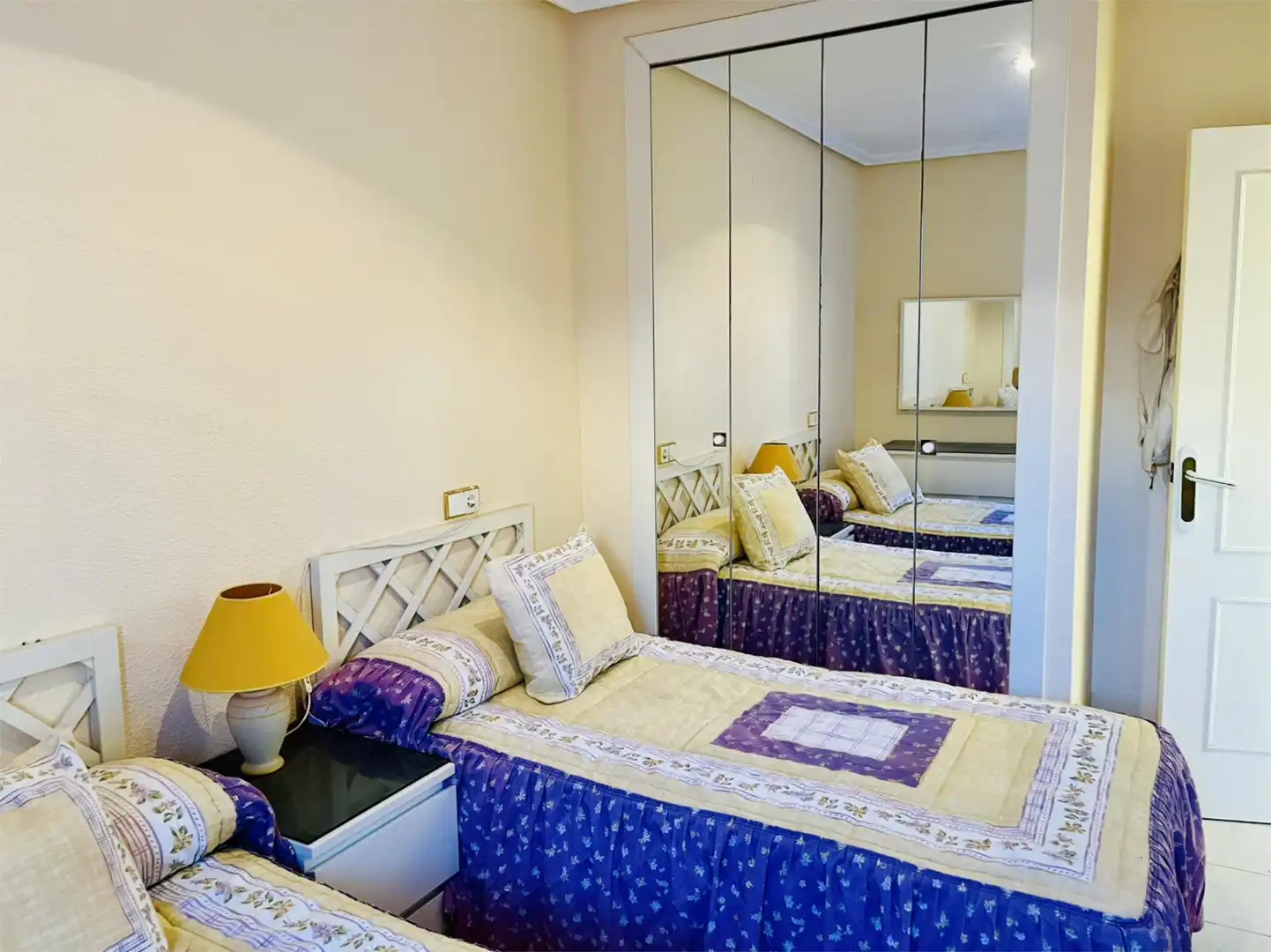 Apartments for sale in Calle París, 66, El Moncayo - El Pòrtic Bedroom of Apartments for sale in Guardamar del Segura with Terrace, Swimming Pool and Balcony