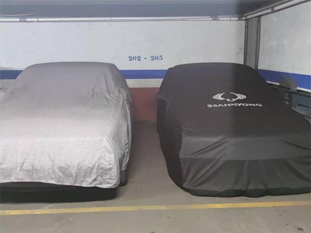 Garaje en Alquiler en Calle de Sanchorreja, 7 en Lucero