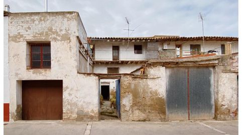 Foto 2 de Casa adosada en venta en Calle Mayor, 30, Alagón, Zaragoza