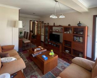 Sala d'estar de Pis en venda en Tui amb Balcó