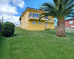 Vista exterior de Casa o xalet en venda en Gijón  amb Terrassa