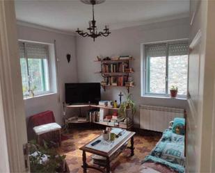 Sala d'estar de Casa o xalet en venda en Vilamartín de Valdeorras amb Terrassa