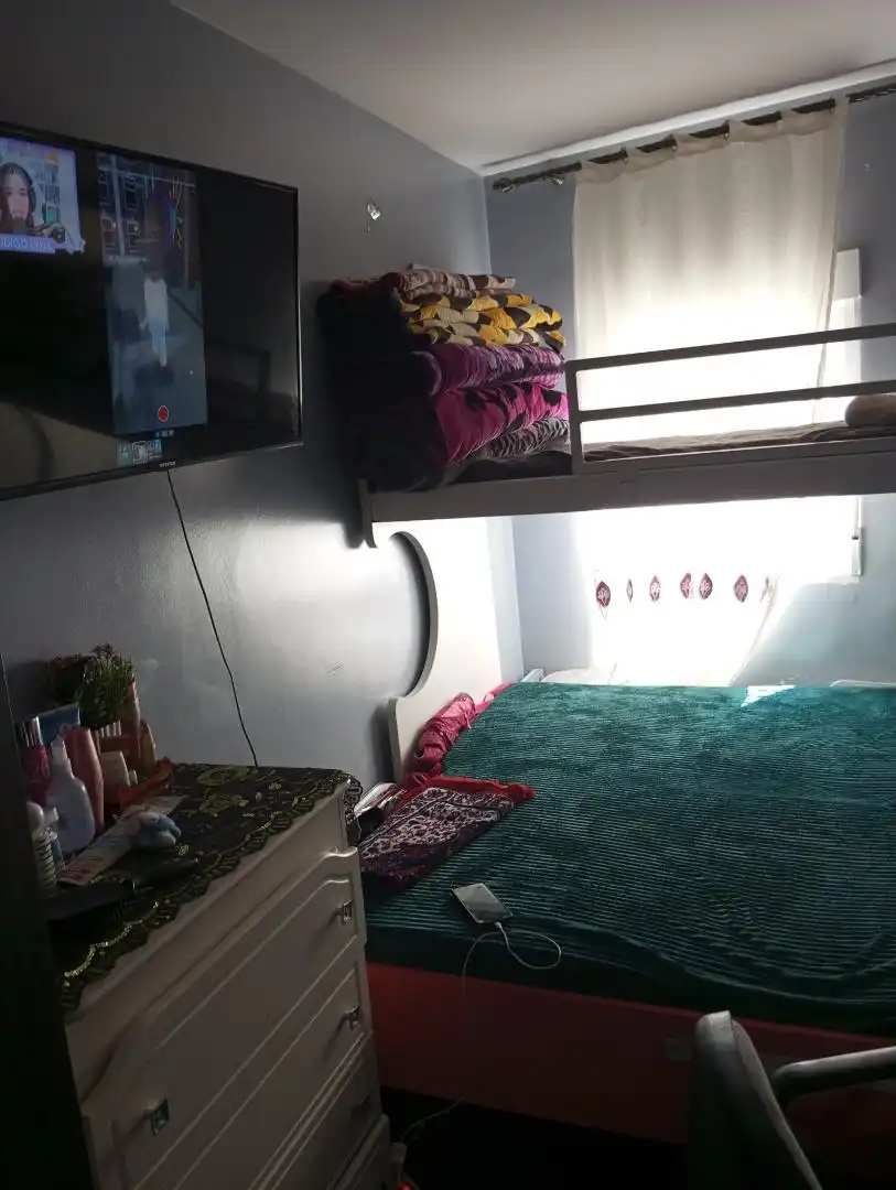 Piso en venta en Calle Santa Rosa, 14, Los Molinos - Villa Blanca Habitación de Piso en venta en Almería con Terraza, Amueblado y Lavadora