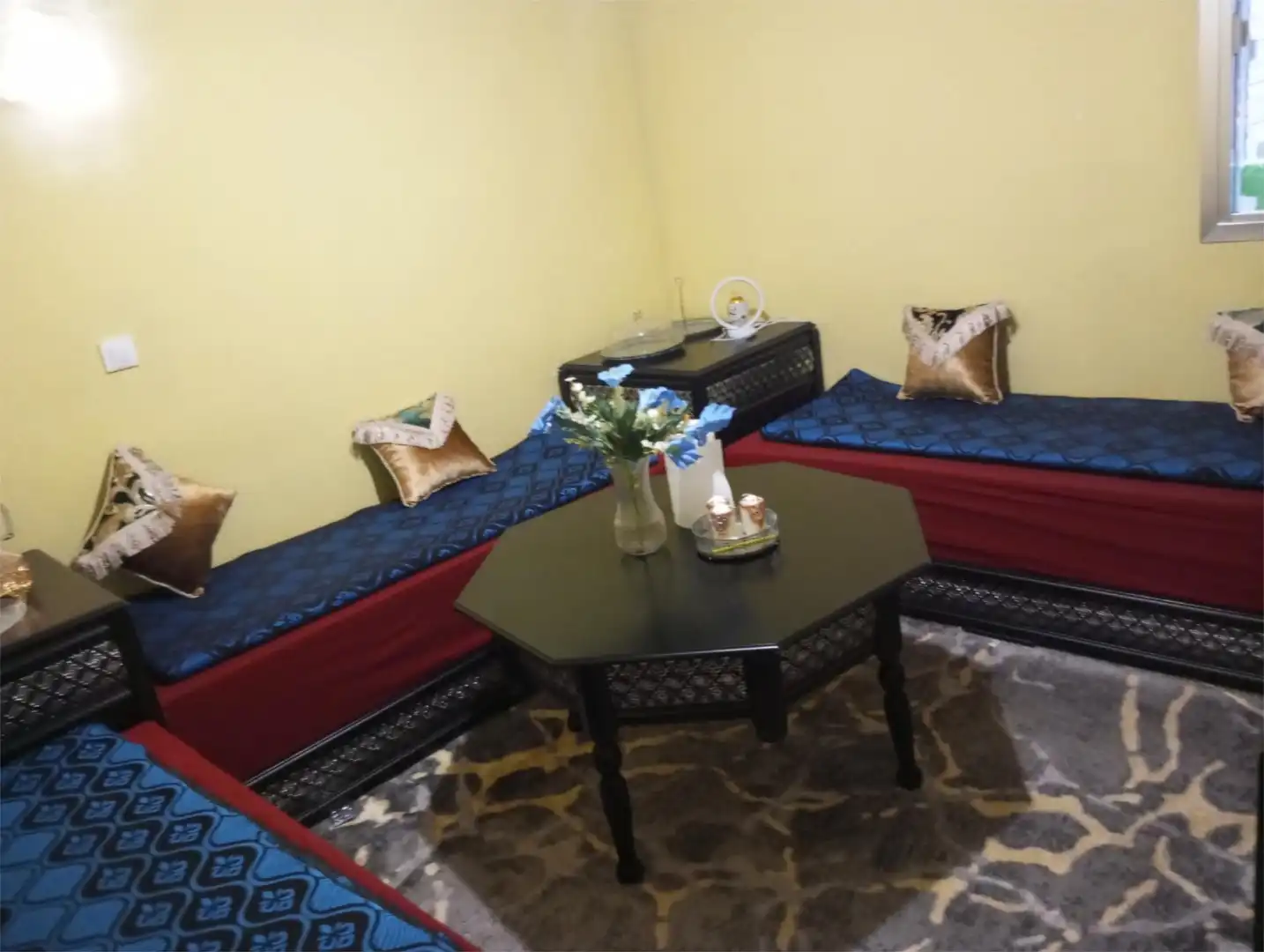 Piso en venta en Calle Santa Rosa, 14, Los Molinos - Villa Blanca Sala de estar de Piso en venta en Almería con Terraza, Amueblado y Lavadora