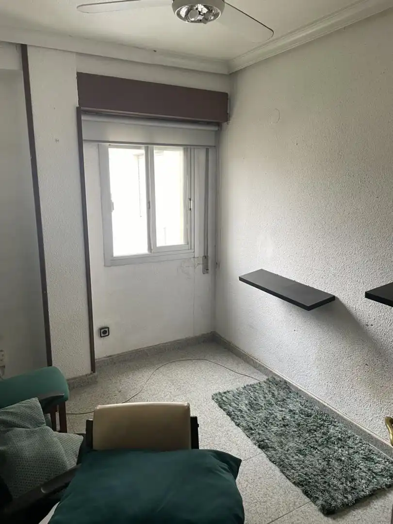 Dormitori de Pis en venda en Xàtiva amb Aire condicionat, Moblat i Forn