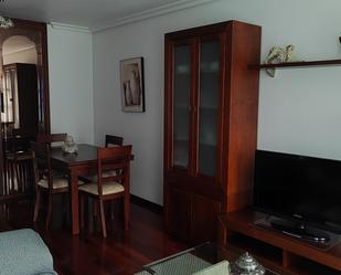 Living room of Flat for sale in Oviedo   with Balcony