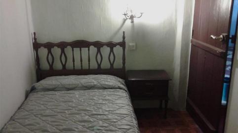 Foto 2 de Casa adosada en venda a Avenida de la Rioja, 24, Quel, La Rioja