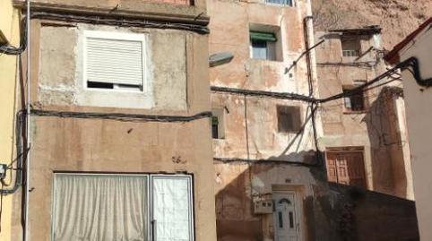 Foto 3 de Casa adosada en venda a Avenida de la Rioja, 24, Quel, La Rioja