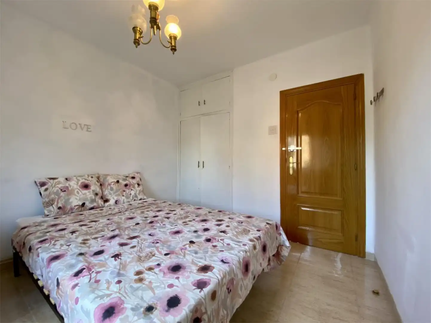 Zimmer in Plaza Vulcano, 15, Abrantes Schlafzimmer von Wohnung zur untervermieten in Madrid mit Heizung, Möbliert und Ofen