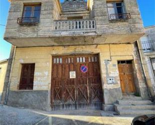 Vista exterior de Casa o xalet en venda en Villarino de los Aires amb Terrassa