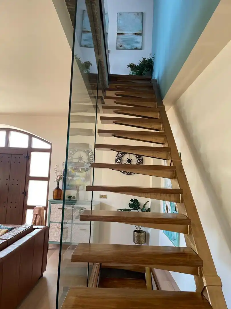 Houses for sale in Roales  with Air Conditioner, Heating and Parquet flooring