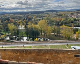 Exterior view of Single-family semi-detached for sale in Ciudad Rodrigo