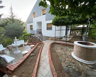 Jardí de Casa adosada en venda en Robledo de Chavela amb Terrassa i Piscina