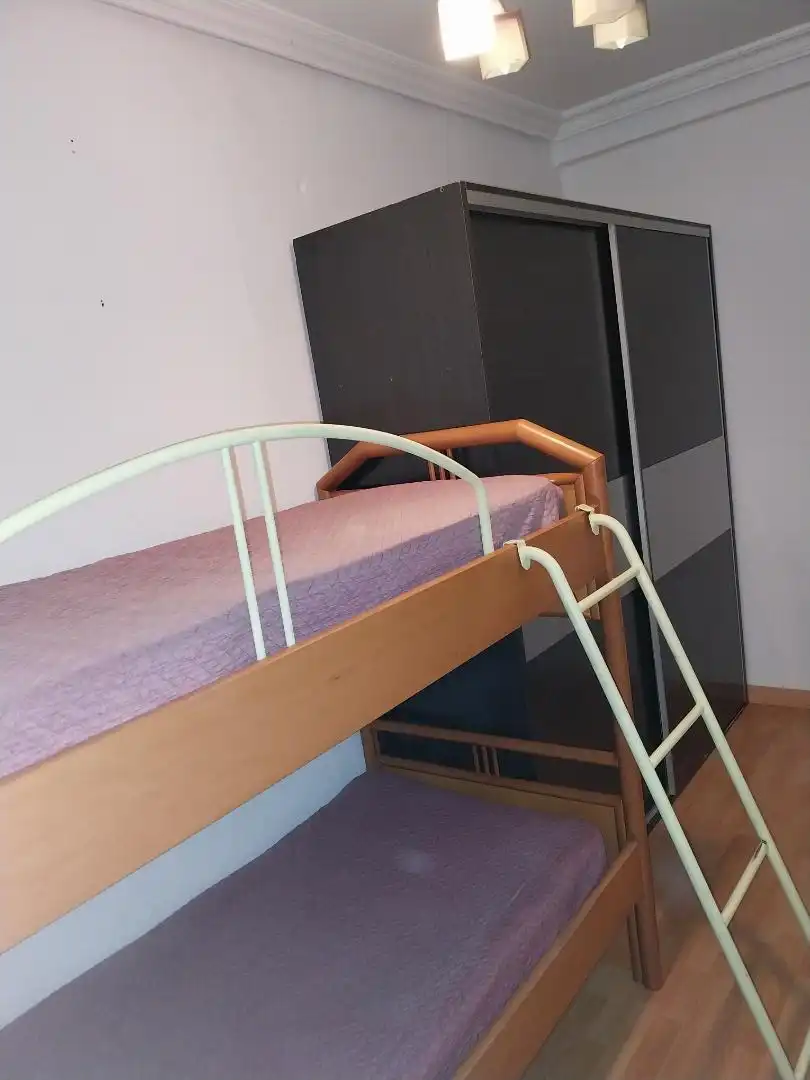 Room in Vía Lusitana, 43, Abrantes Room in Vía Lusitana, 43, Abrantes
