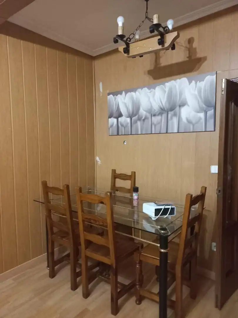 Room in Vía Lusitana, 43, Abrantes Room in Vía Lusitana, 43, Abrantes