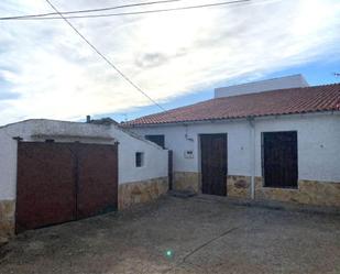 Exterior view of Country house for sale in Pedrosillo de los Aires  with Parquet flooring, Storage room and Furnished