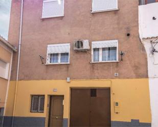 Außenansicht von Wohnung zum verkauf in Moratalla mit Klimaanlage und Terrasse