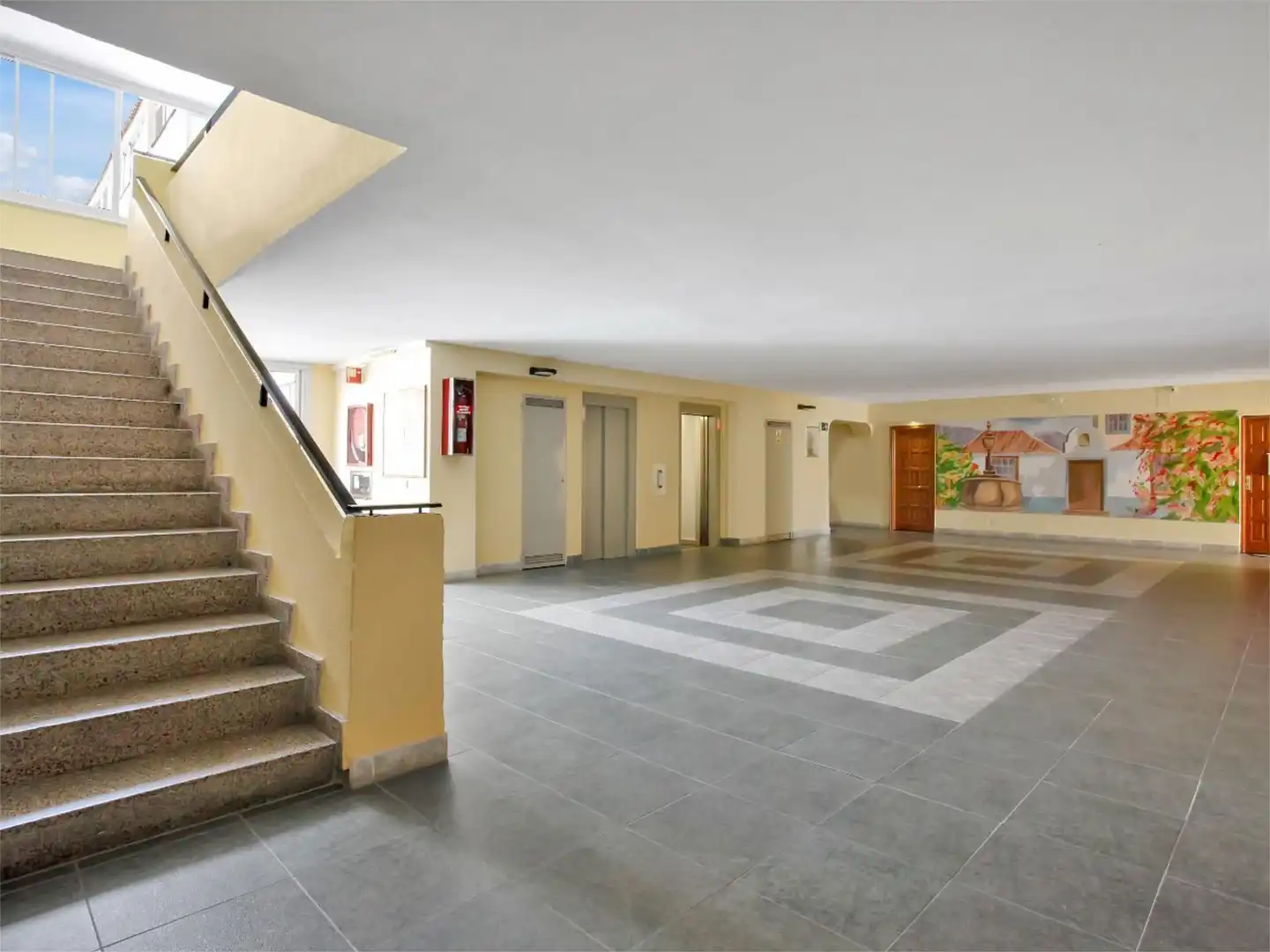 Piso en venta en Calle Chasna, 6, Costa del Silencio Piso en venta en Arona con Piscina y Amueblado