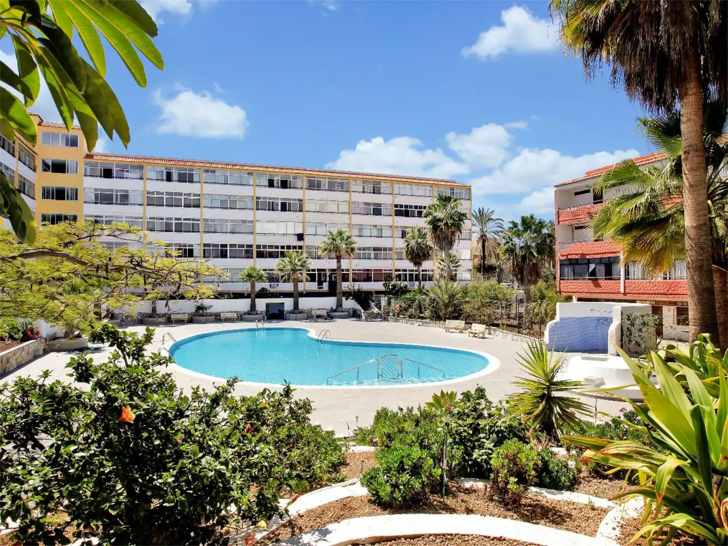Piso en venta en Calle Chasna, 6, Costa del Silencio Piscina de Piso en venta en Arona con Piscina y Amueblado