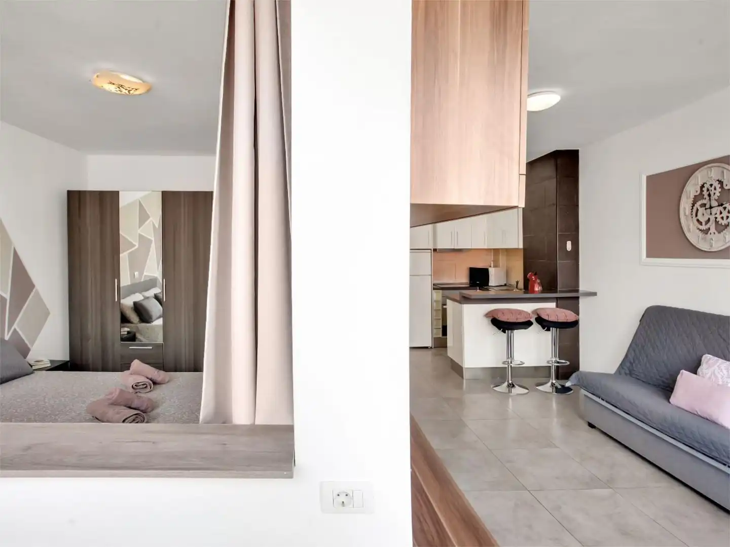 Piso en venta en Calle Chasna, 6, Costa del Silencio Habitación de Piso en venta en Arona con Piscina y Amueblado
