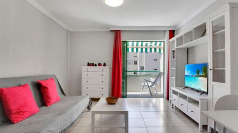 Foto 4 de Piso en venta en Calle Chasna, 3, Costa del Silencio, Arona
